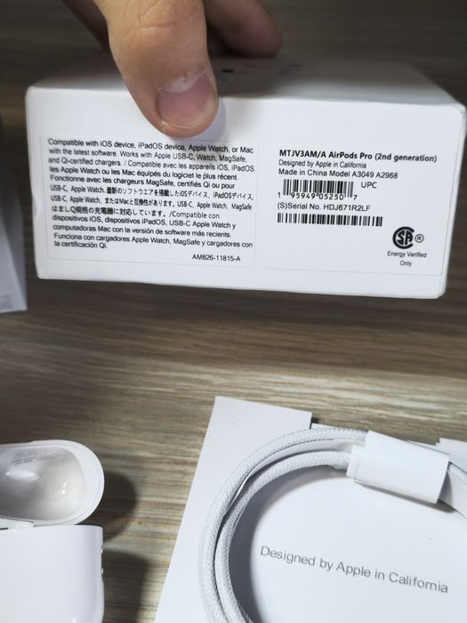Căști AirPods Pro 2 ca noi