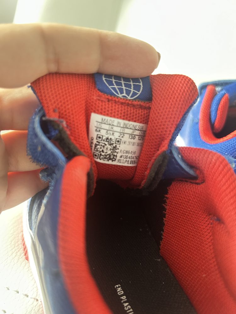Маратонки Adidas 22 номер 13 см стелка