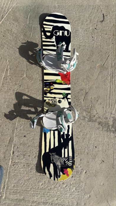 Продавам дъска с автомати за сноуборд