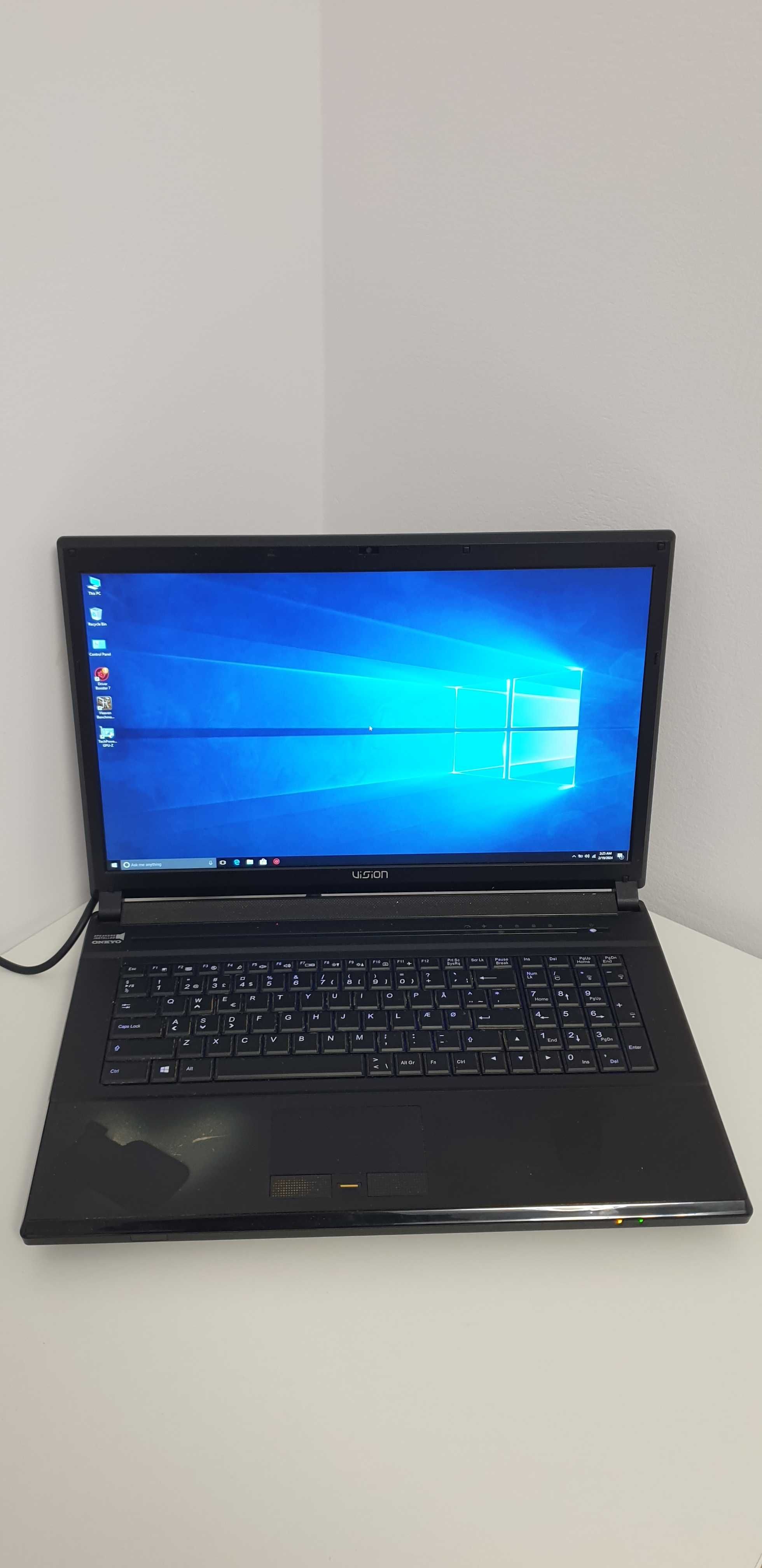 laptop 17.3" CLEVO P170SM i7 4710mq 16gb ram ssd 180gb gtx 870m 6gb