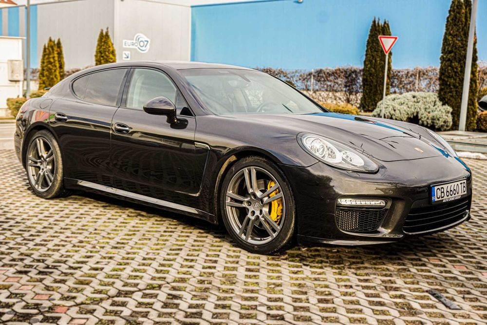 Продавам Porsche Panamera face