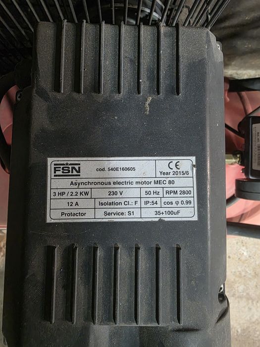 Compresor 2,2 kw butelie 100 L.