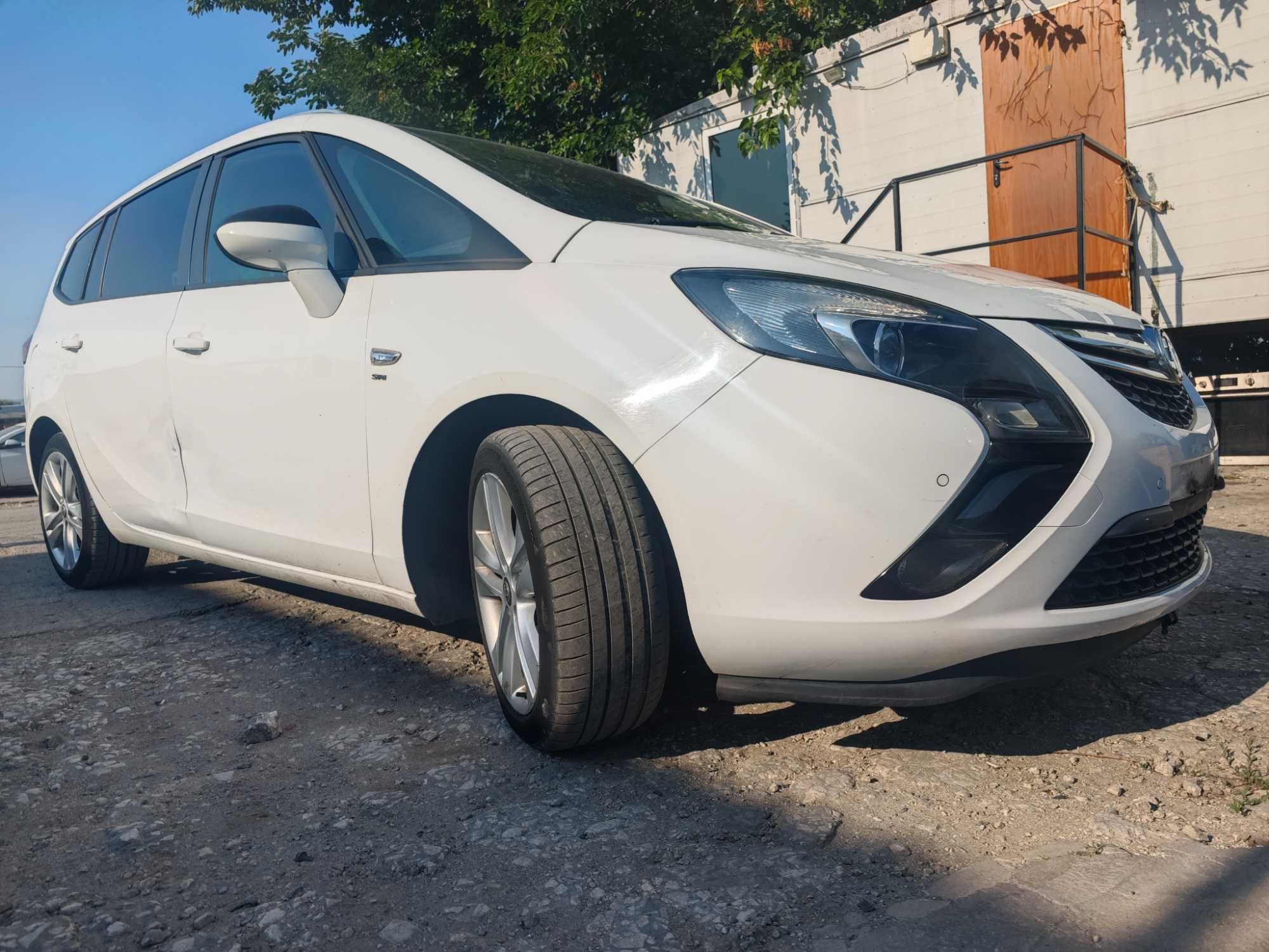 На части Opel Zafira 2014 2.0cd 7 места Опел Зафира ръчка