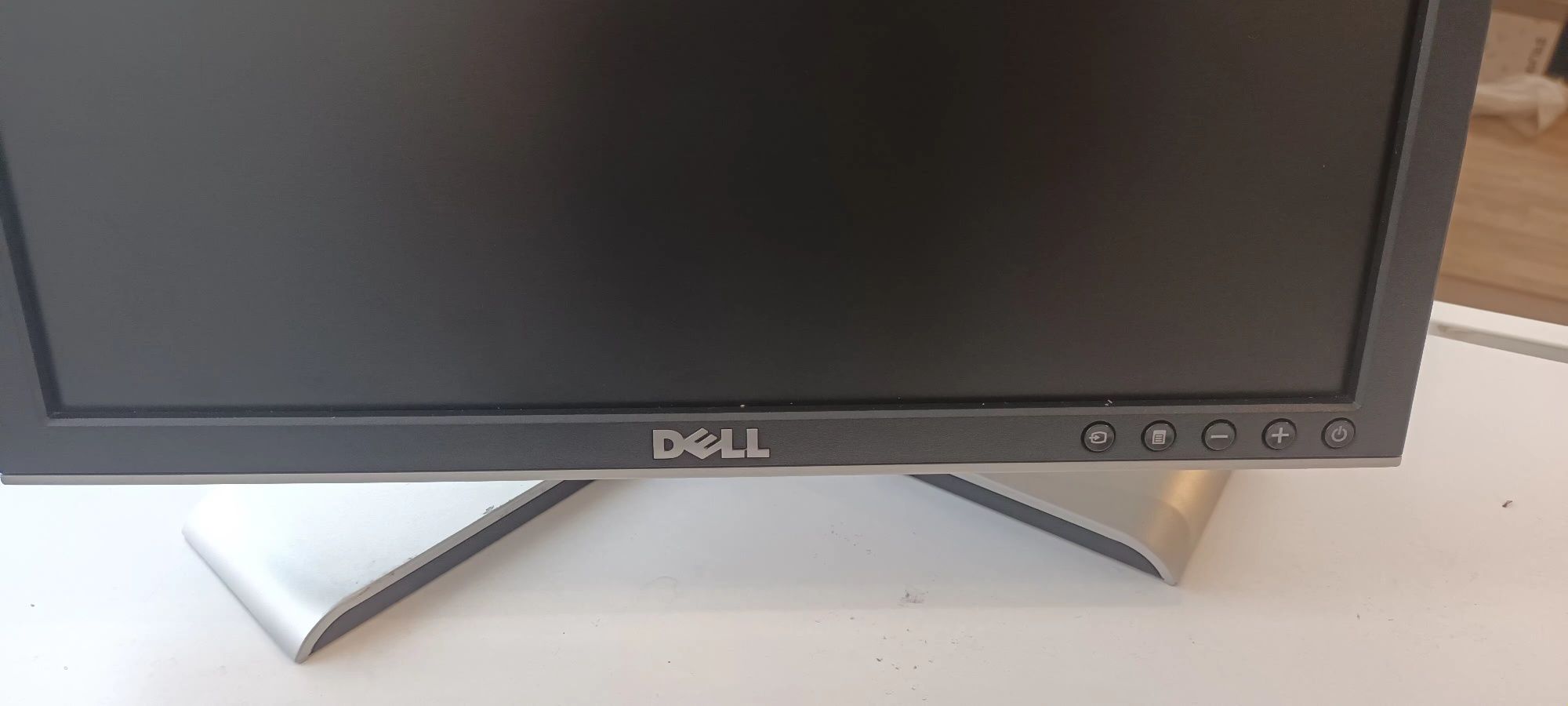 Monitor Dell 17 inch(43CM)