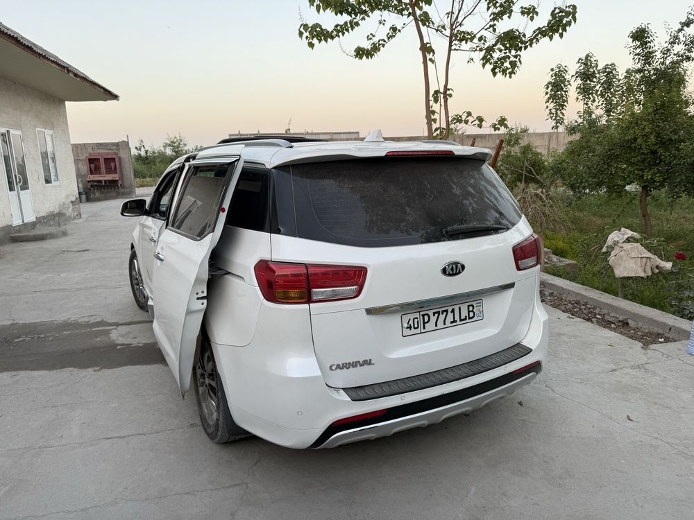 kia carnival sotiladi 2.2 dizel mator turbo