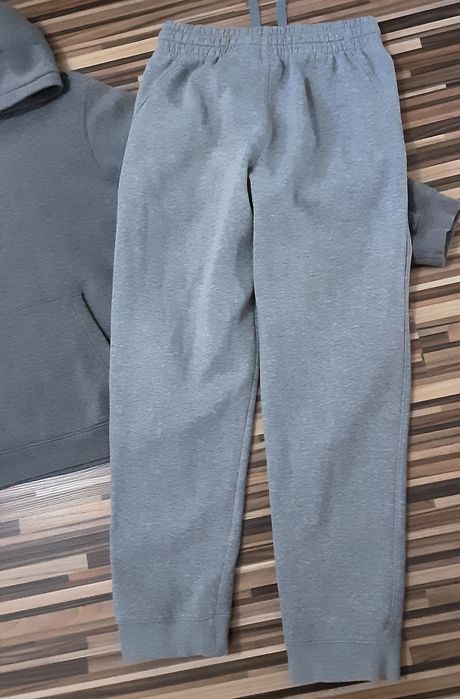 (L 147-158) NIKE оригинален ватиран екип 2ч. 89.00лв