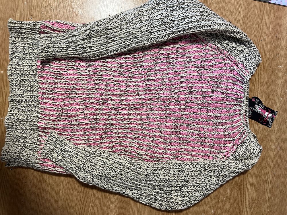 Pulover tricotat diverse culori