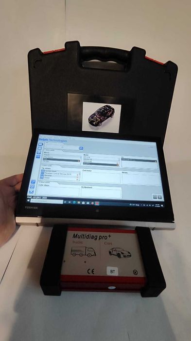 Tester Auto Multidiag Pro Turisme & Camioane in Romana +Tableta 12.5 "