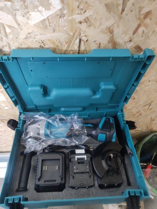 Продам Болгарку аккумуляторную , безщеточная , новая