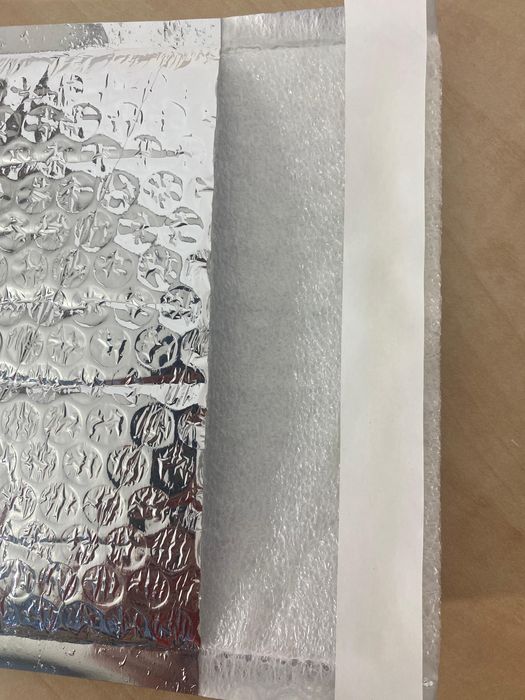 Pungi Termoizolante 16x20cm cu Strat Aluminiu; Plic cu Clapetă Adezivă