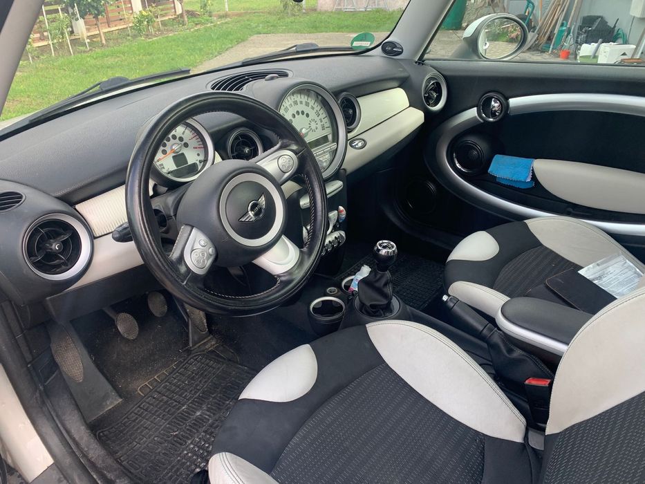 Vând Mini Couper