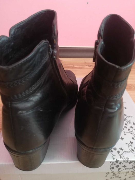 италиански боти от естествена кожа номер 39