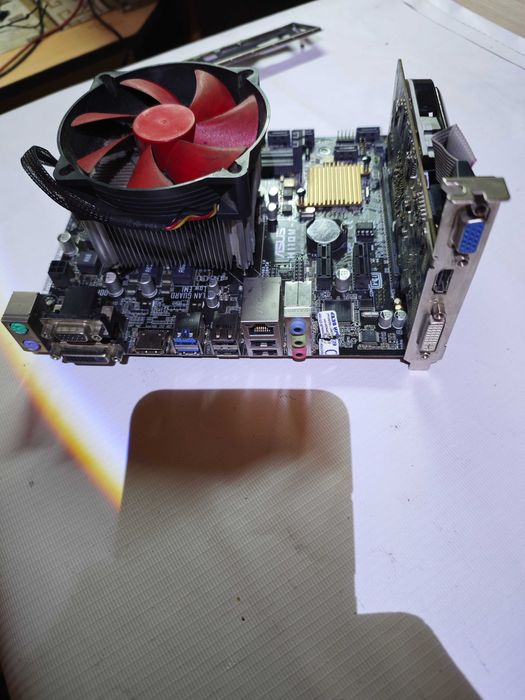 комплектующие для компьютера, мат. плата в сборе