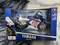 Macheta yamaha r1 1:10 foarte rara