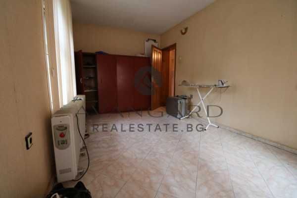 Продава се Къща в Пловдив, Център - 160 кв.м за 3125 €/кв.м - Снимка #2