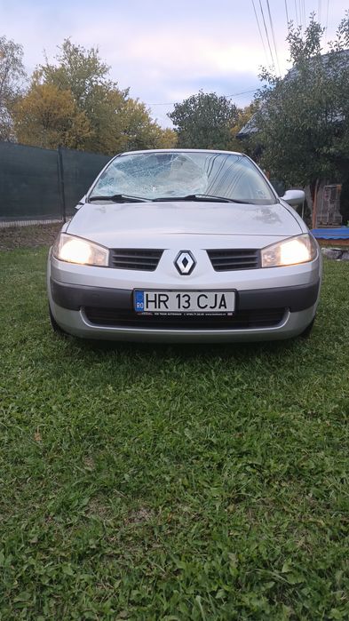 Renault Megane avariat