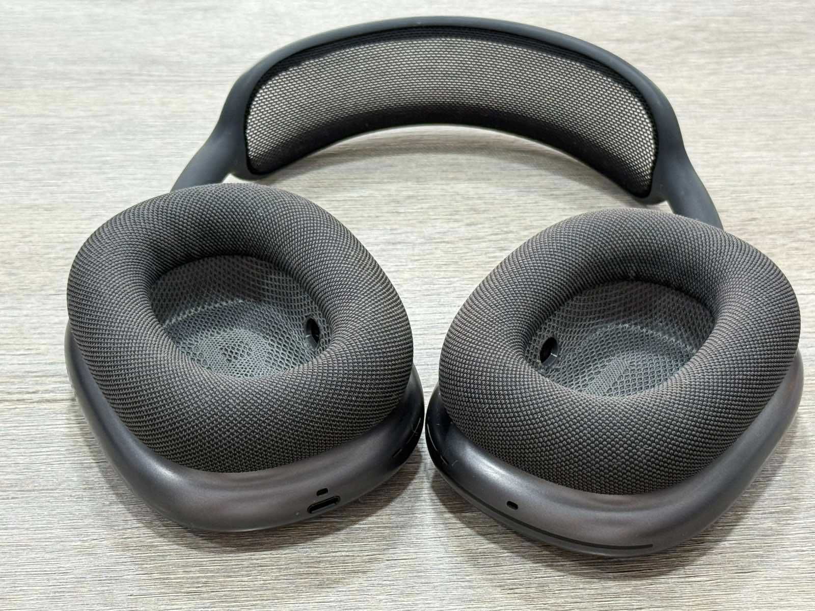 Apple AirPods Max – Space Gray