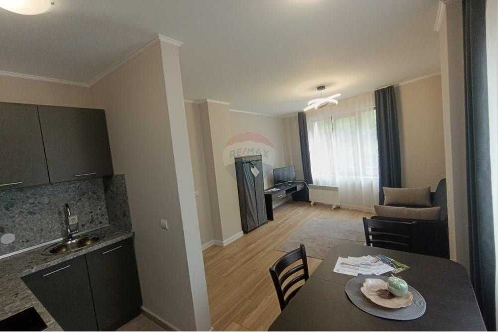 Модерен двустаен апартамент в Dream View