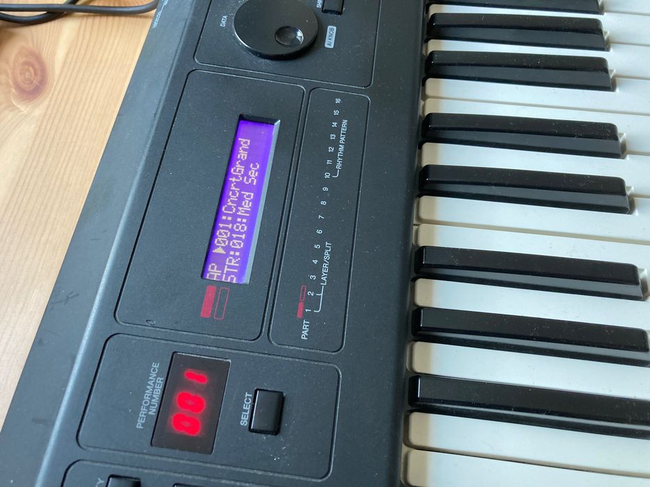 Yamaha MX49 Mk1 synth.