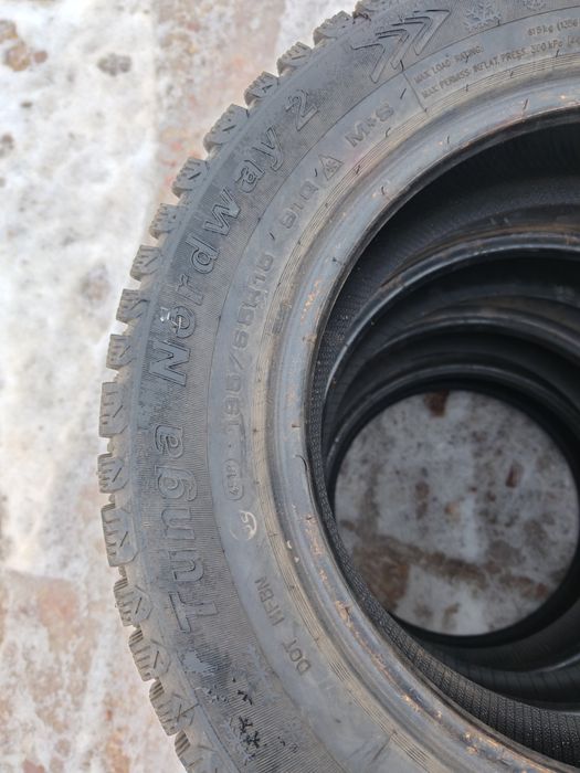 Продам зимние шины R15