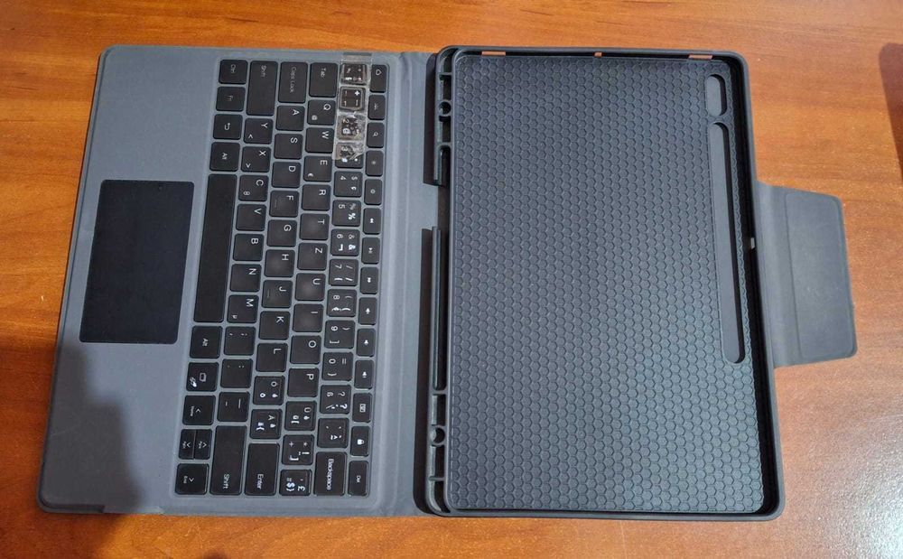 Husa cu tastatura, compatibila cu Tab S8+/S7+/S7 FE, 12.4”, negru
