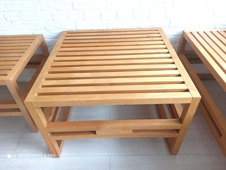 Градински маси от масив