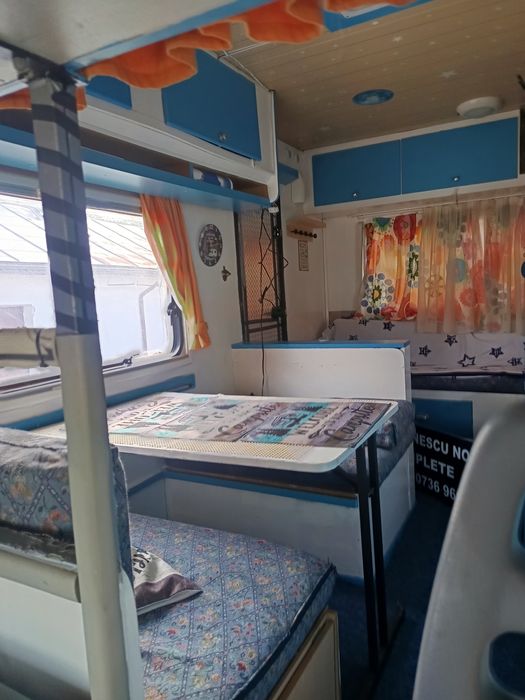 Vind autorulotă Ford tranzit