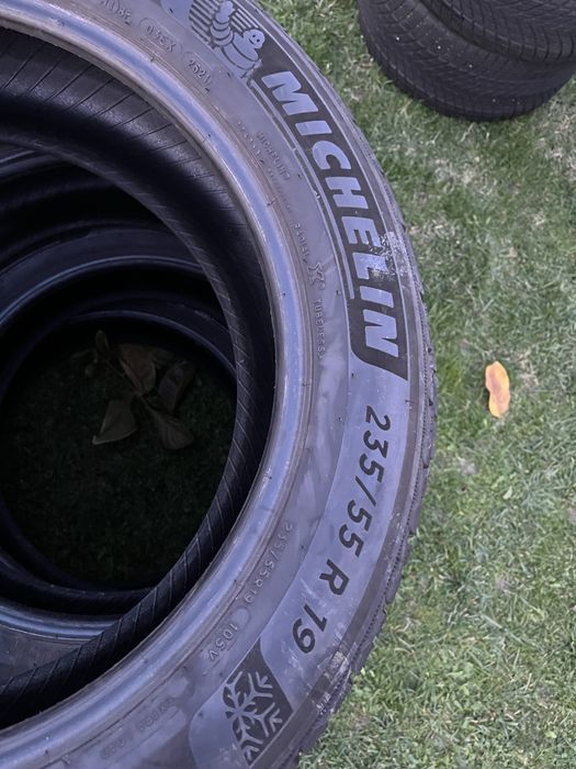 235/55/19 ЗИМНИ ГУМИ Michelin Pilot Alpin 5 SUV КАТО НОВИ