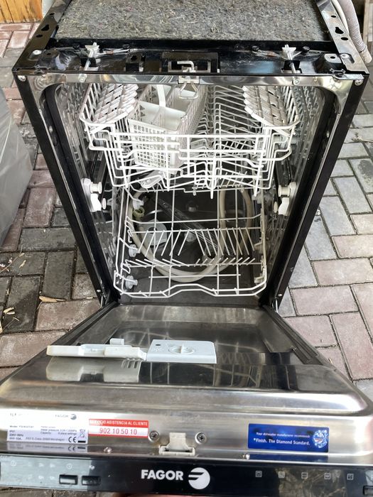 Посудомоечная машина FAGOR