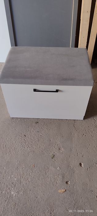 Обувница с мягким сиденьем