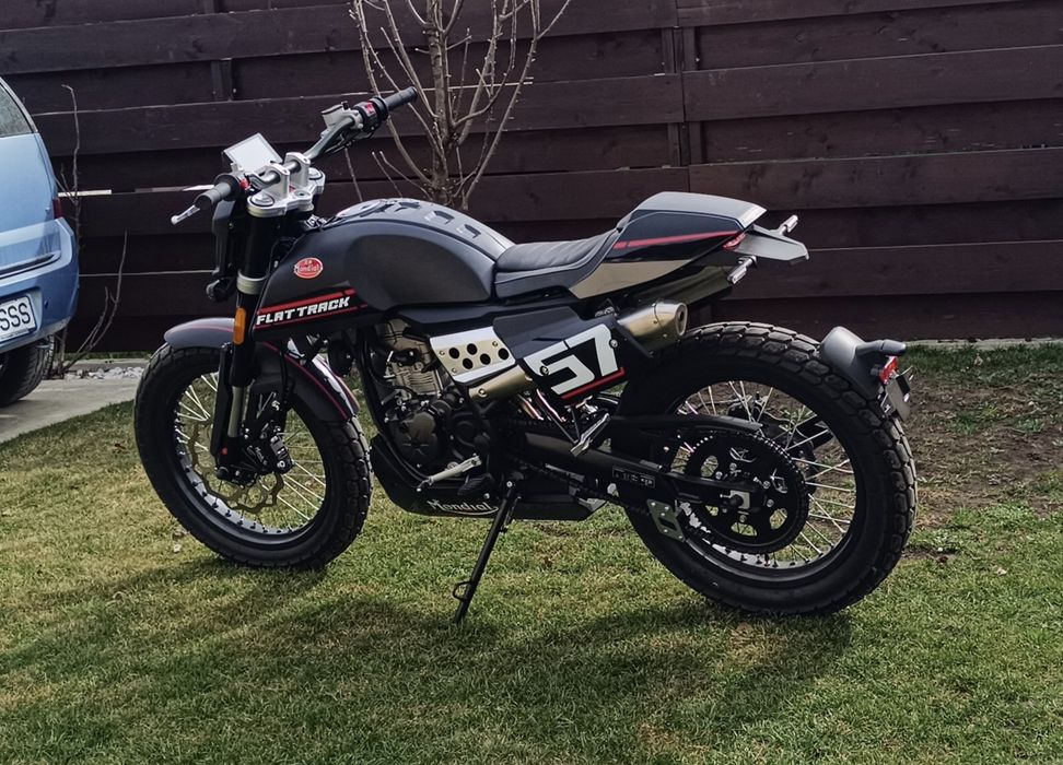 Mondial Flat Track 125 CC A1 ABS an 2021 ( motorizarea Aprilia RS4)