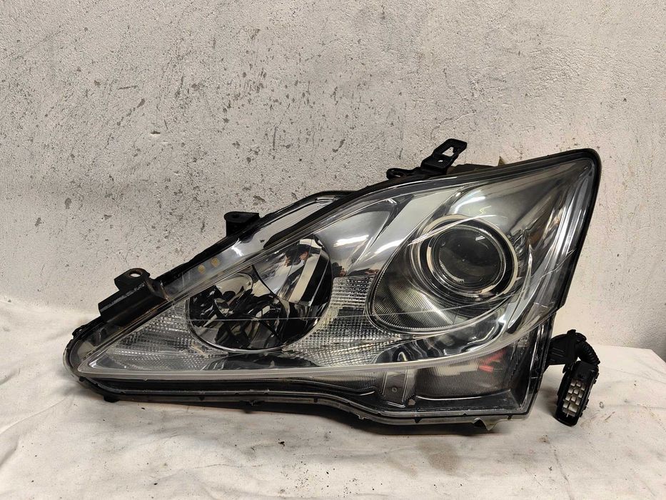 Оригинален фар   Lexus IS250 Bixenon