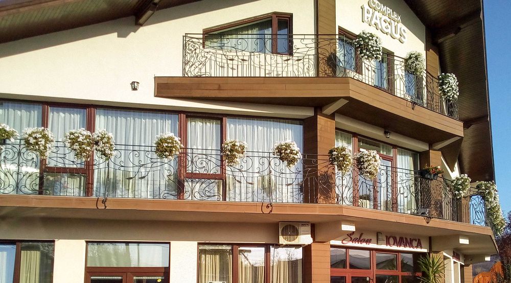 Balustrade Metalice & Fier Forjat • Balcoane la Comandă