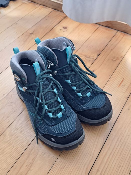 Турестически обувки