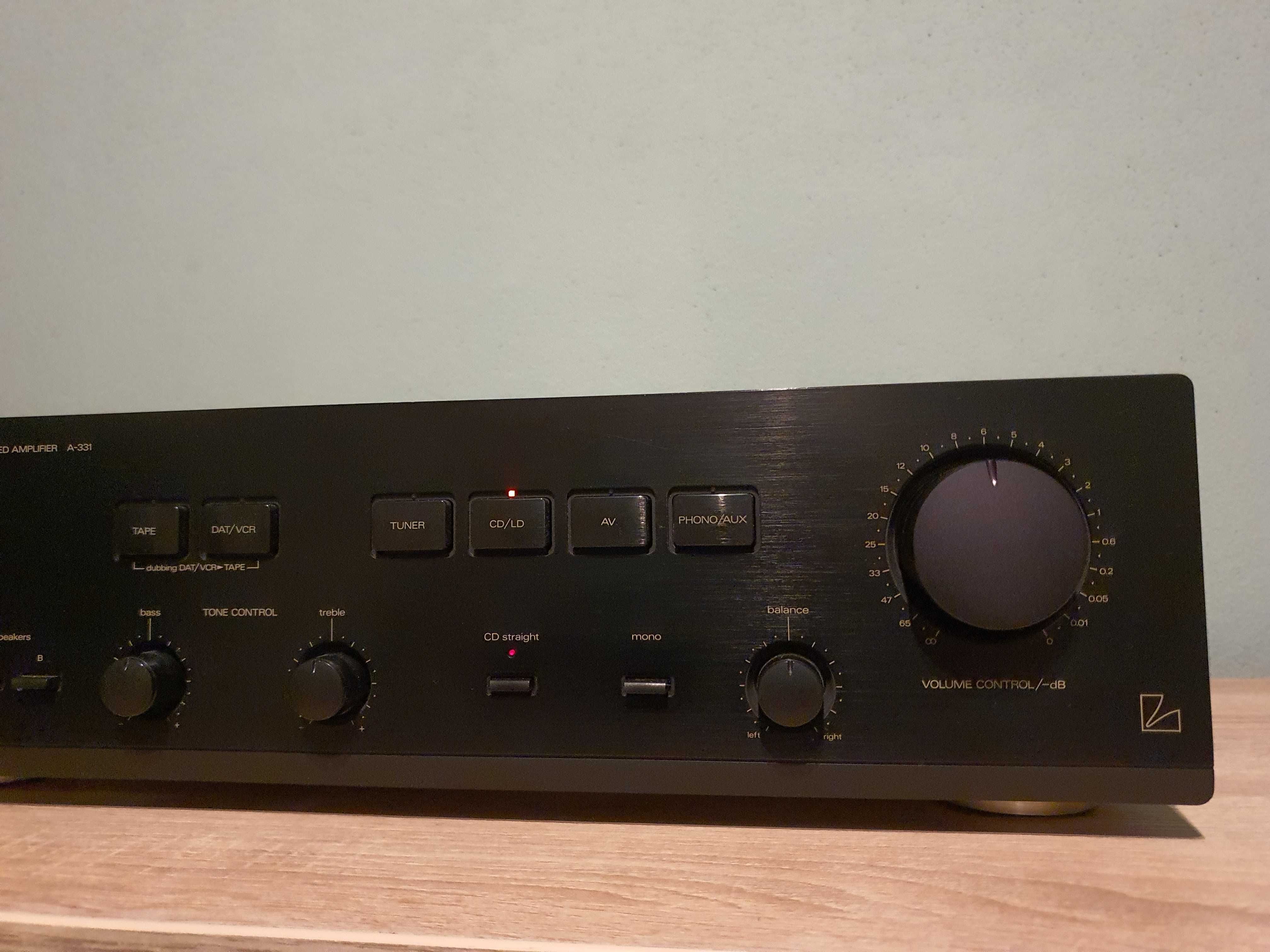 amplificator stereo Luxman A-331