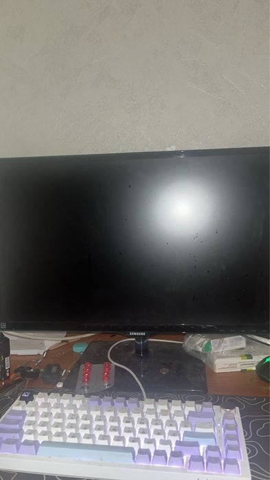 Продается монитор samsung s24d390hl в отличном состоянии