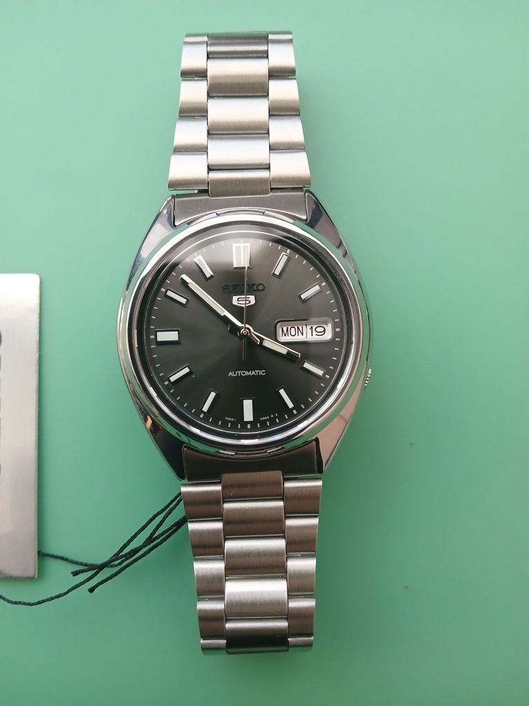 Часовник Seiko 5