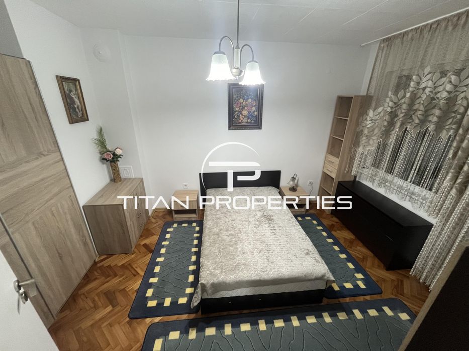 Дава се под наем Тристаен апартамент в Бургас, Център - 80 кв.м за 459 € - Снимка #4