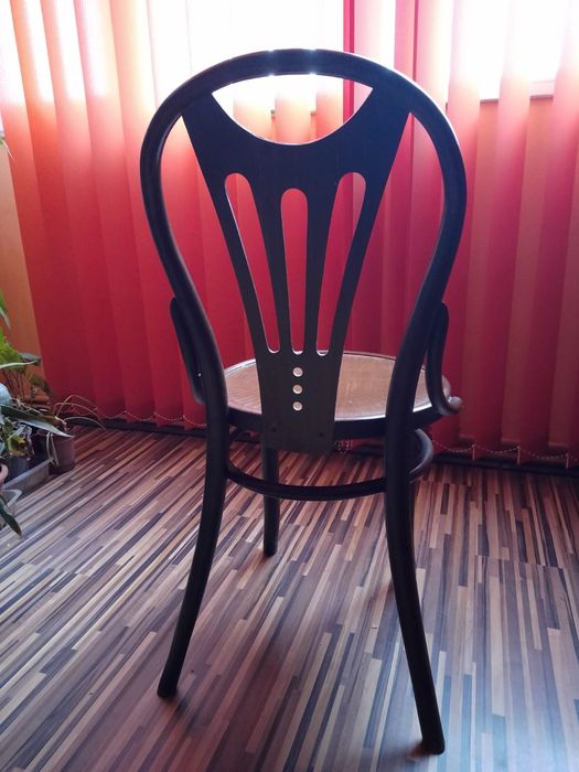 Scaun stil thonet , vintage, produs la Pâncota