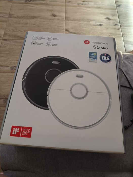 Robot aspirator Roborock S5 Max – stare bună, cu accesorii incluse