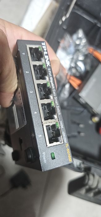 switch de rețea TP-Link TL-SG105E, gigabit 5 porturi