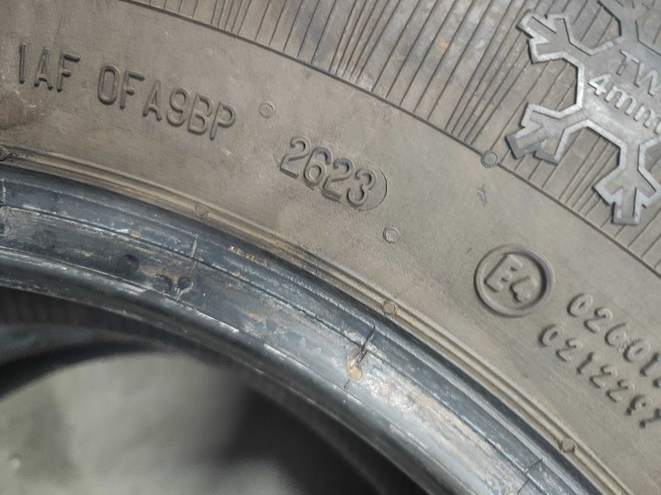 2бр.зимни гуми 215/65/16 Platin