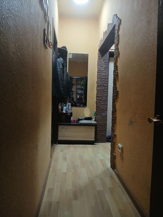 Продаю 1+1/8/9 на Кадышева