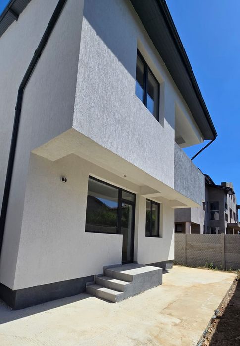 Casa noua individuala cu etaj - 3 dormitoare - Complet mobilata