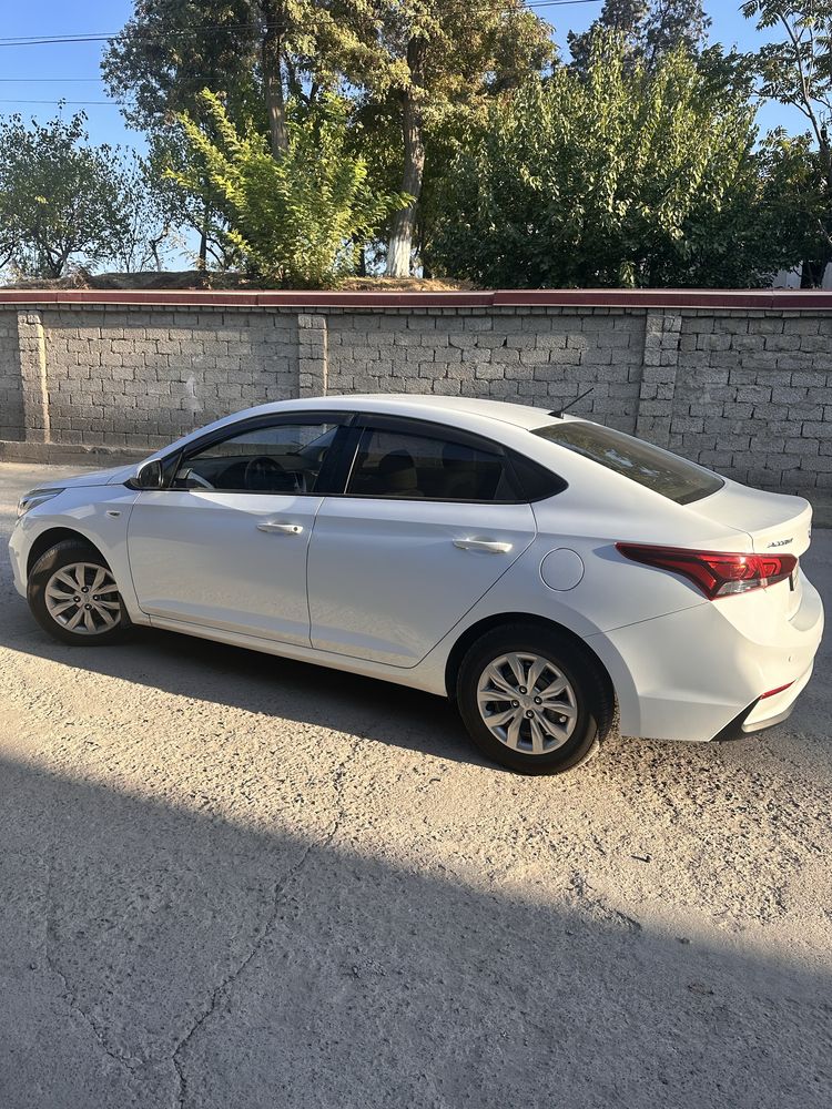 Hyundai Accent 2020, отличное состояние