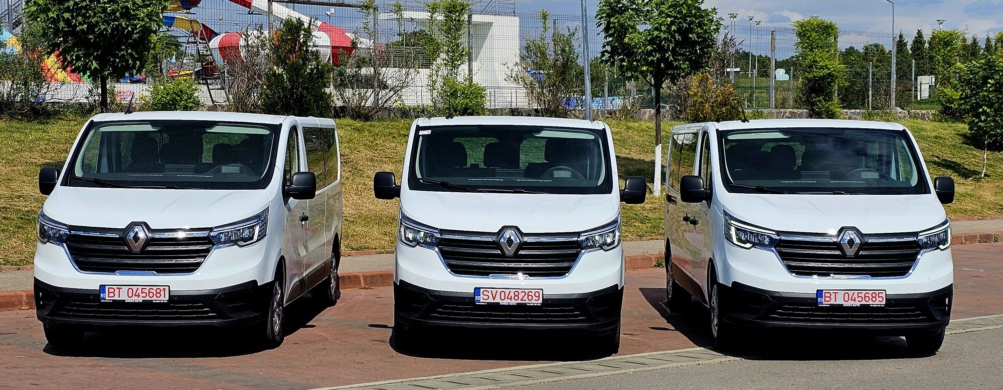 Inchirieri auto Bus 9 locuri An 2024