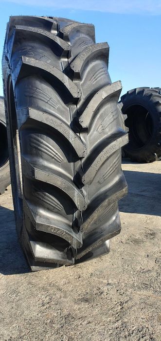 420/70R30 cauciucuri agricole ramforsate pentru utilaje grele AWYZ