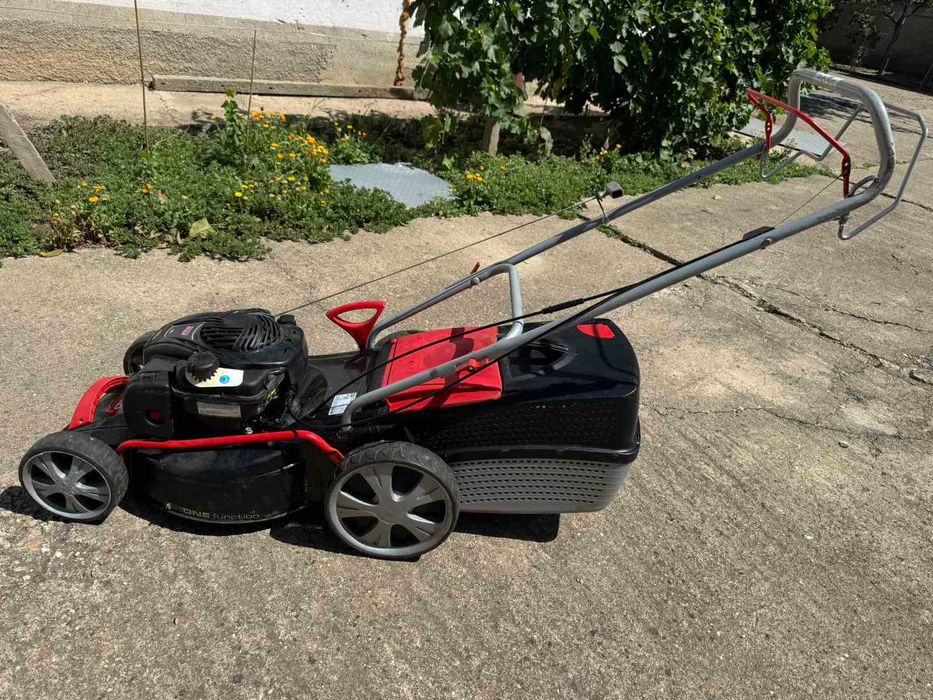 Продавам бензинова косачка AL-KO Classic 4.65 SP-B Plus