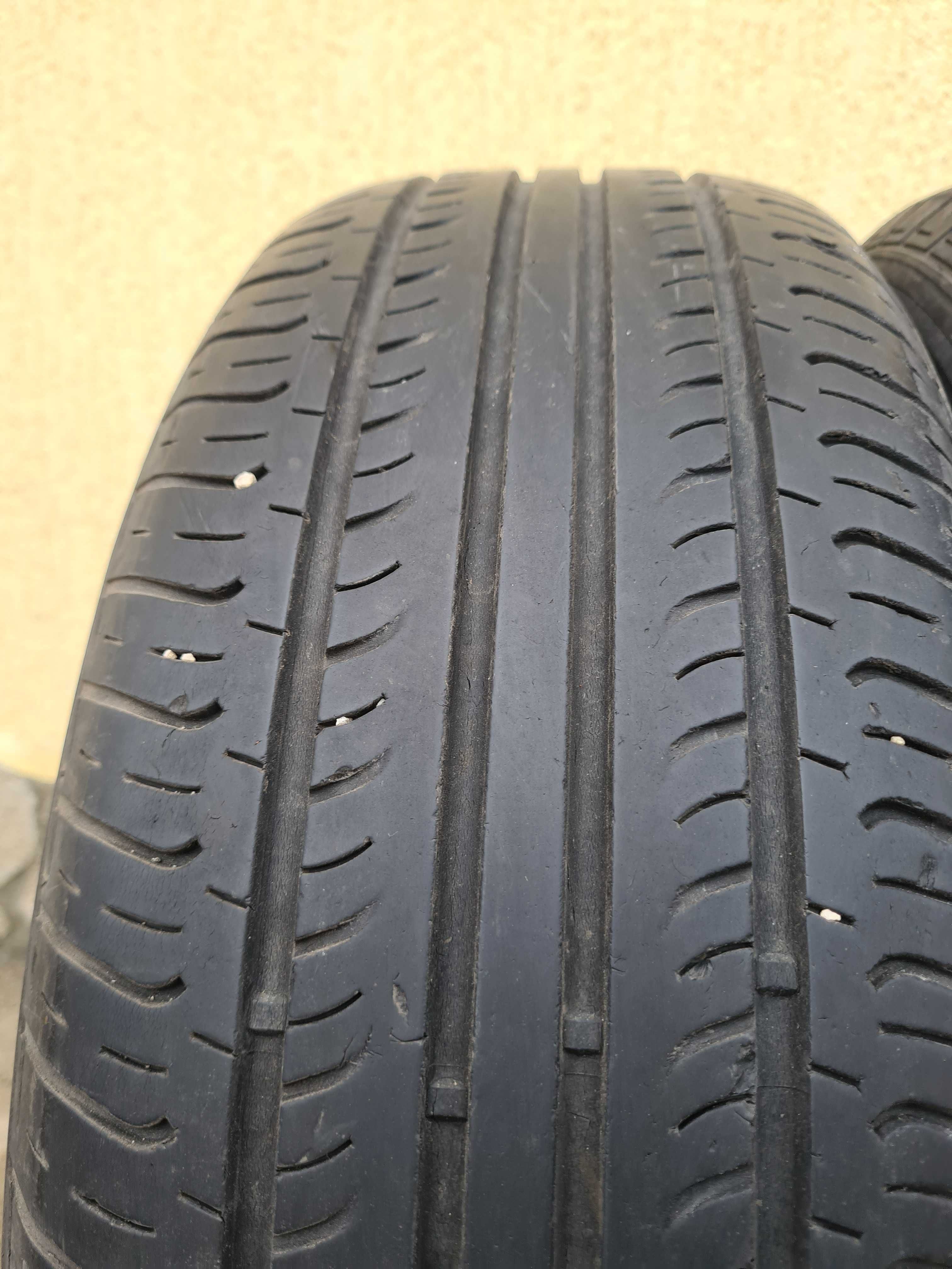 2 бр. летни гуми 225/60/17 Hankook 5,5 mm DOT 2312