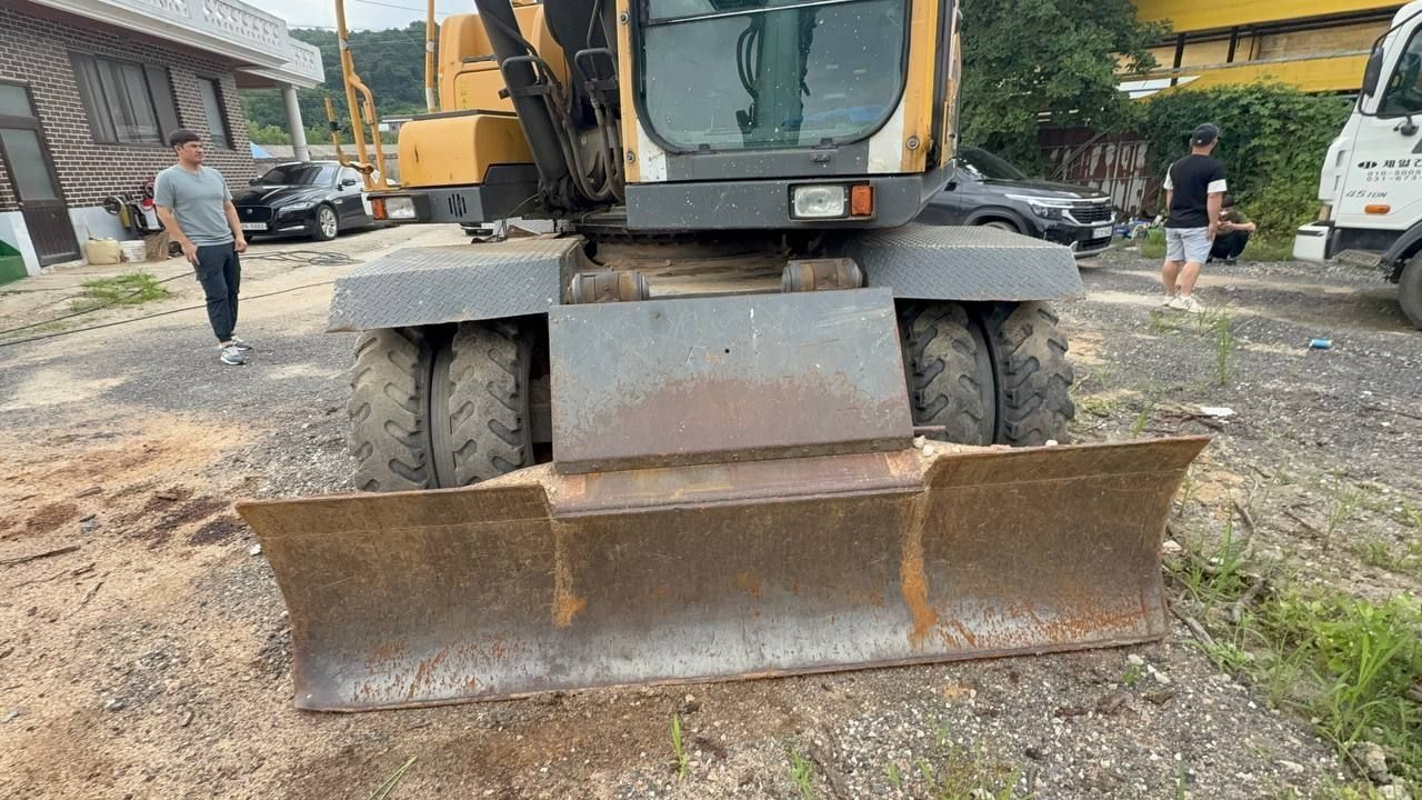 Volvo ew145b 2014